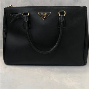 SALE Prada Saffiano Medium Galleria Black Tote